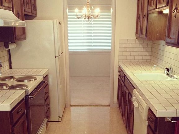 5th image of 6425 Grattan Way