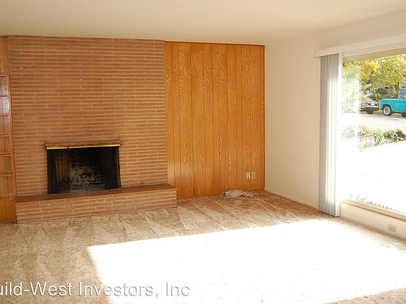2nd image of 1009 Hillcrest Ave