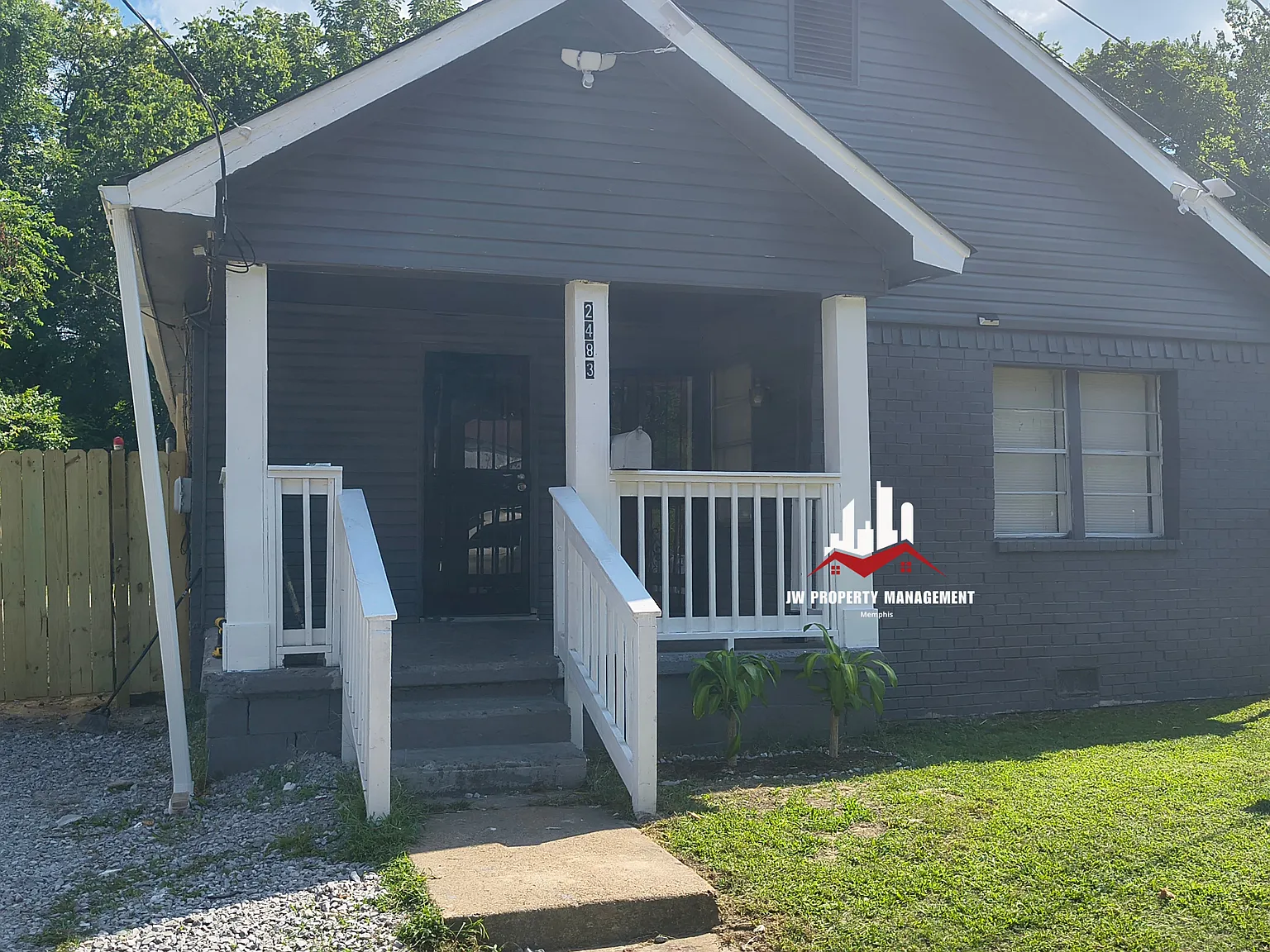 2483 Vandale Ave — Photo 1