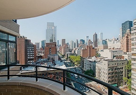 4th image of 400 E 70th St APT 1202