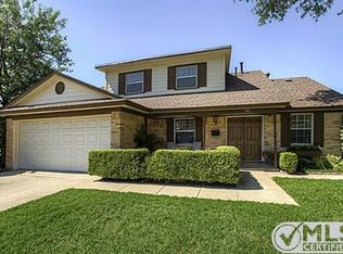 701 Park Forest Dr, Garland, TX 75042