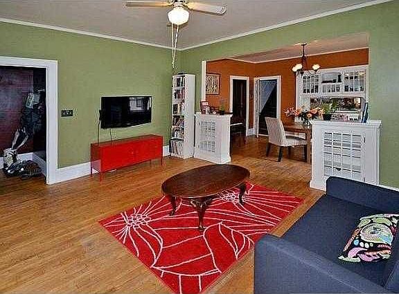 4th image of 4205 Chicago Ave