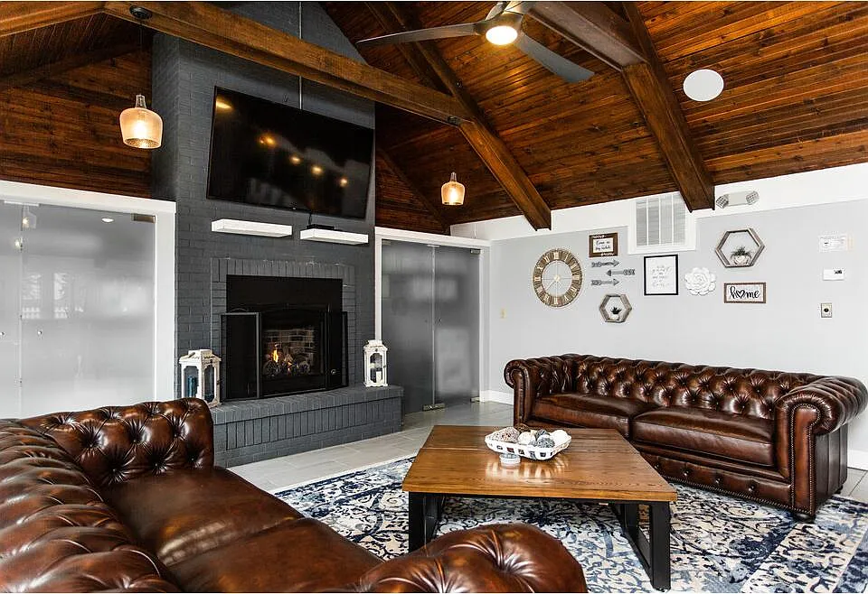 Clubhouse common area
