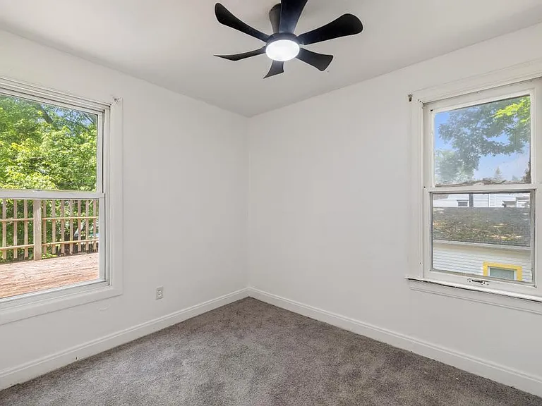 242 Crocker Blvd — Photo 24