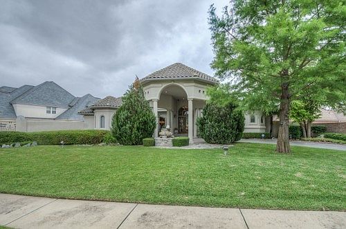 5th image of 5503 Normandy Dr