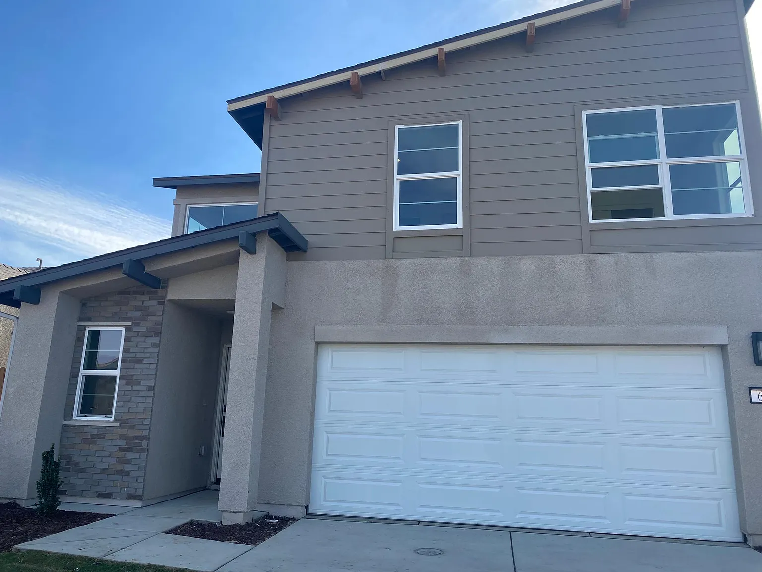 640 Jessie Dr photo 1