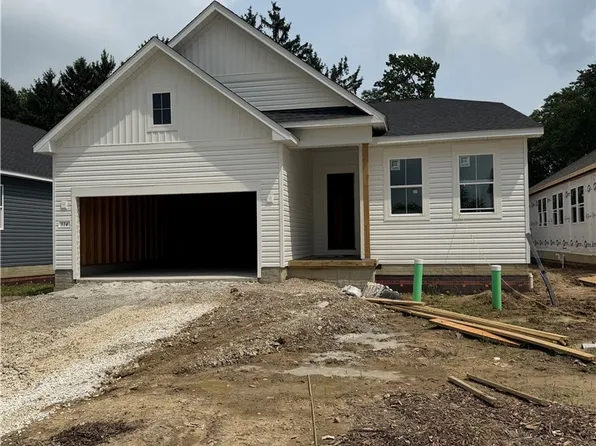 310 Delta Way, Elyria, OH 44035