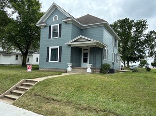 504 E 2nd St, Reynolds, IN 47980