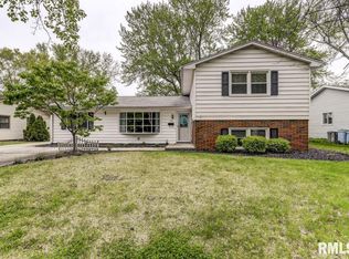 2616 Arlington Dr, Springfield, IL 62704