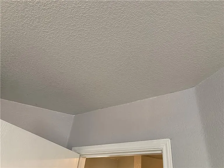 2807 Cantabrian Dr #B — Photo 15
