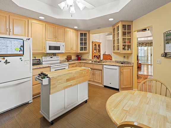 4th image of 23546 Saint Francis Blvd NW