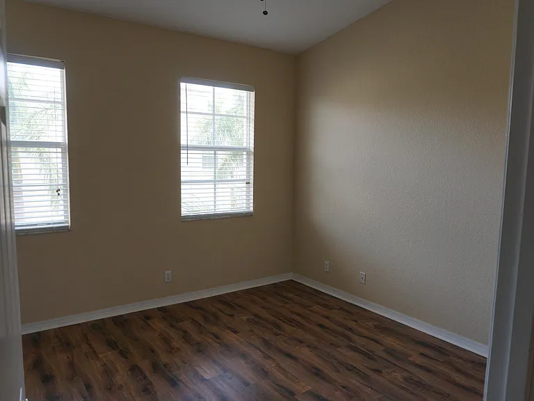 335 E Thatch Palm Cir #105 — Photo 7