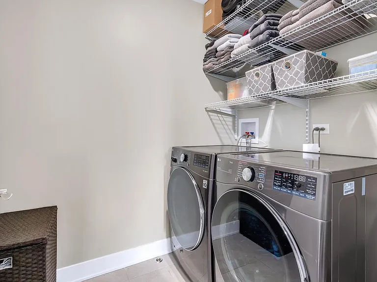 450 Bluff Ave — Photo 5