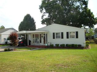 1412 Townsend St, Lumberton, NC 28358