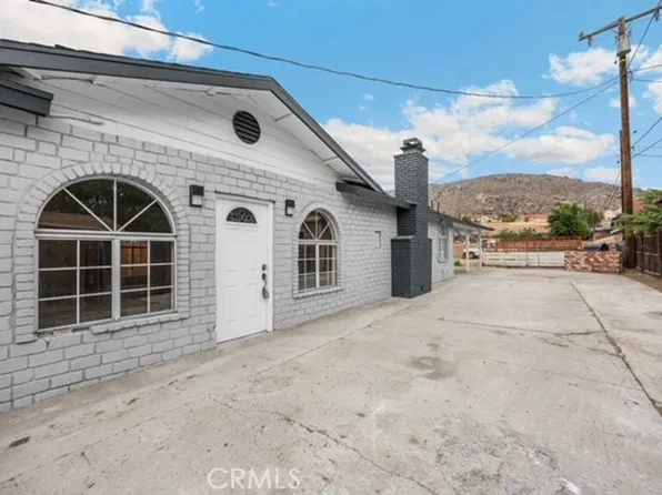 11988 Pepper St, Bloomington, CA 92316