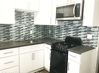 2113 10th St APT 3, Berkeley, CA 94710