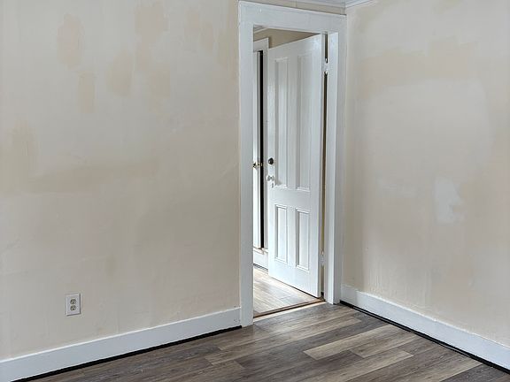 3rd image of 121 Main St #2