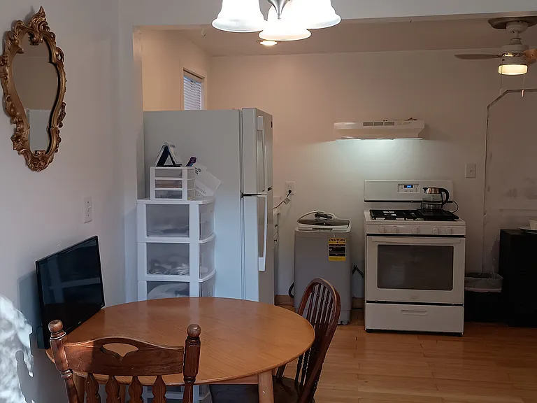 805.5 N Leverett Ave — Photo 9
