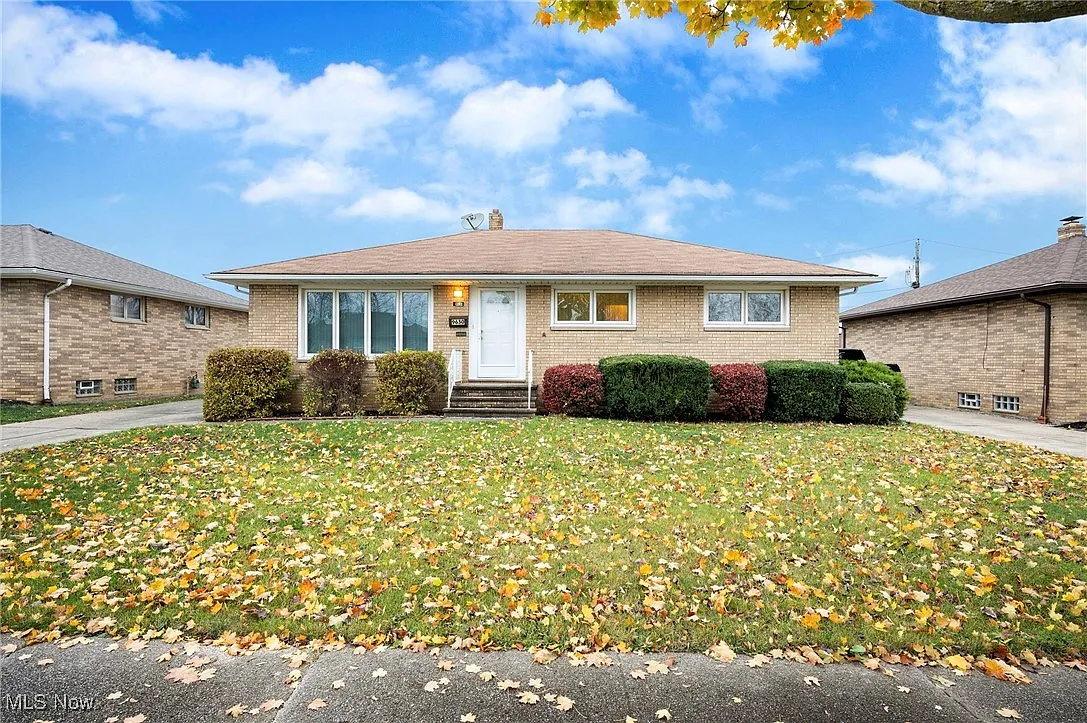 9630 Idlewood Dr photo 1