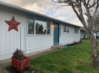 355 N 7th Pl, Harrisburg, OR