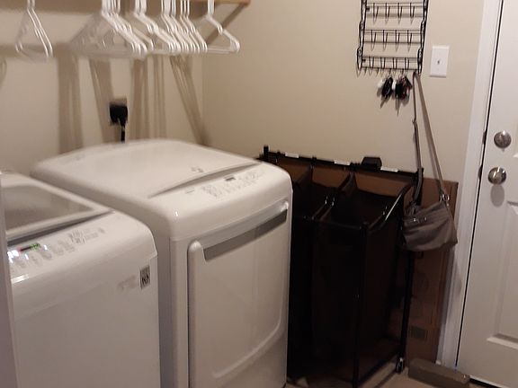 5th image of 2708 Skinner Dr