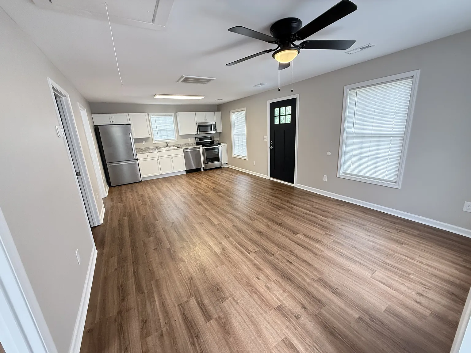 344 West Maple Avenue - 1 — Photo 4