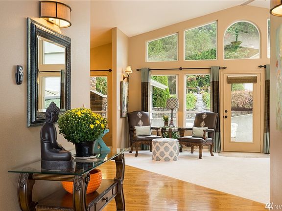 3rd image of 17221 Marine Dr