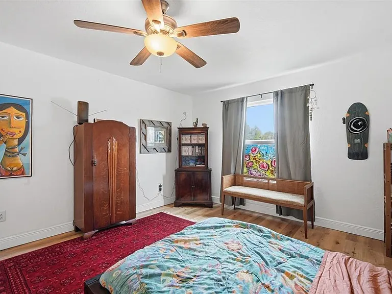 1001 E Reynolds St — Photo 23