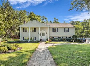 26 Zophar Mills Rd, Wading River, NY 11792