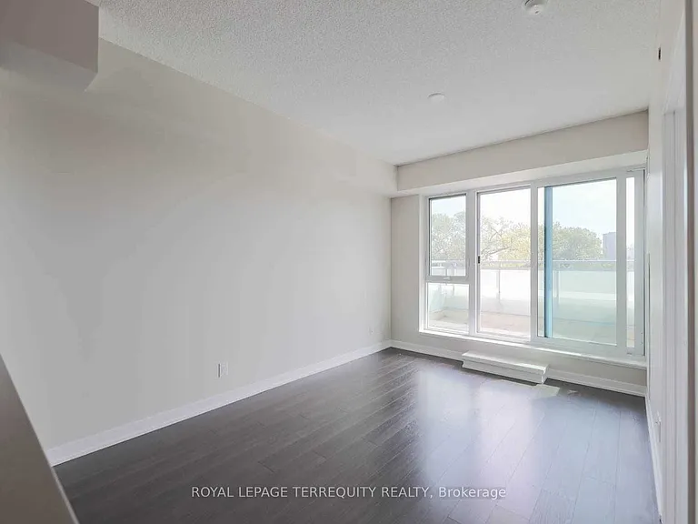 1830 Bloor St W #508 — Photo 7
