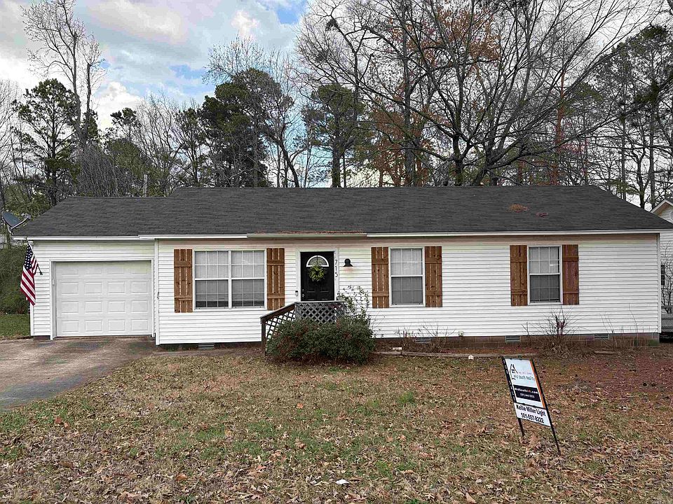 1st image of 715 Fernwood Dr