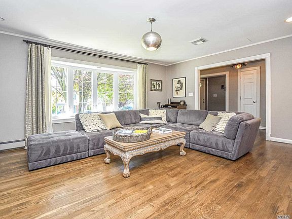 2nd image of 36 Orchard St