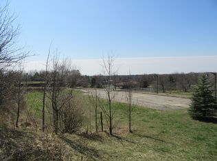 1 Algonquin Rd, Barrington Hills, IL 60010