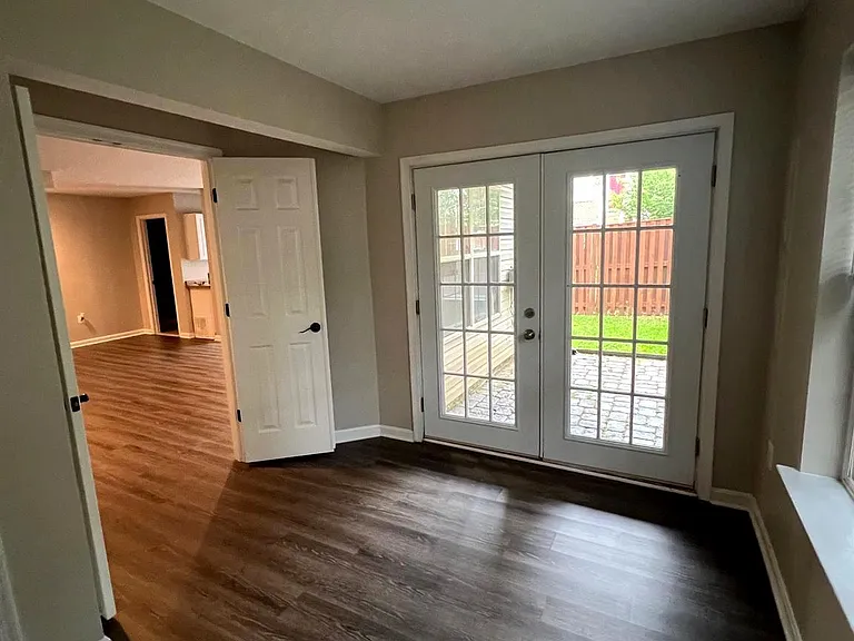 47370 Victoria Falls Sq — Photo 22