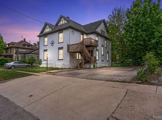 612 E 3rd St, Flint, MI 48503