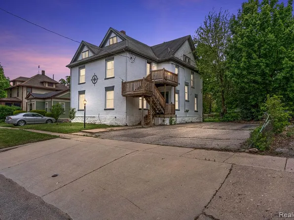 612 E 3rd St, Flint, MI 48503