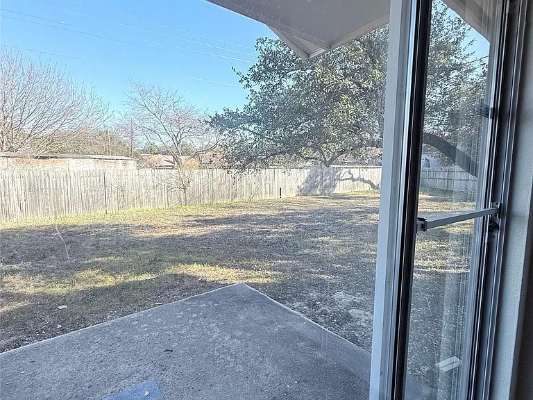 8621 Talyne Chaise Cir #B — Photo 26