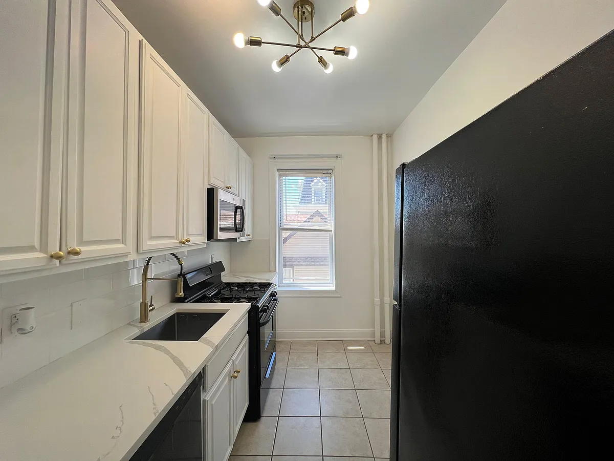 Building Photo - 34 Clifton Pl #32E