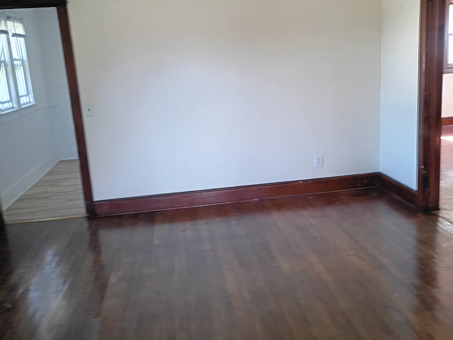 2 bed, 850 sqft, $1,100 — Photo 2