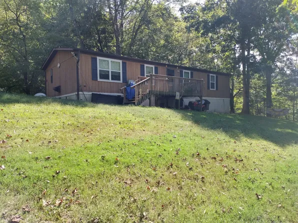 132 Freeman Rd, Oliver Springs, TN 37840