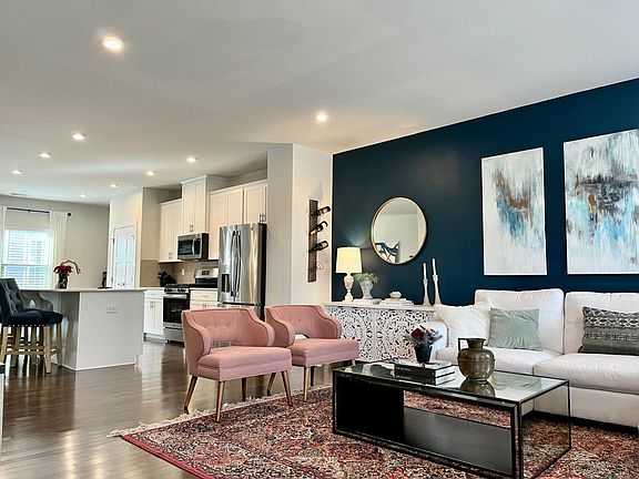 5th image of 1813 Shumard Ln
