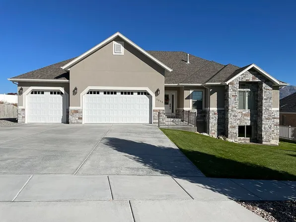 1098 N Valley View Dr, Tremonton, UT 84337