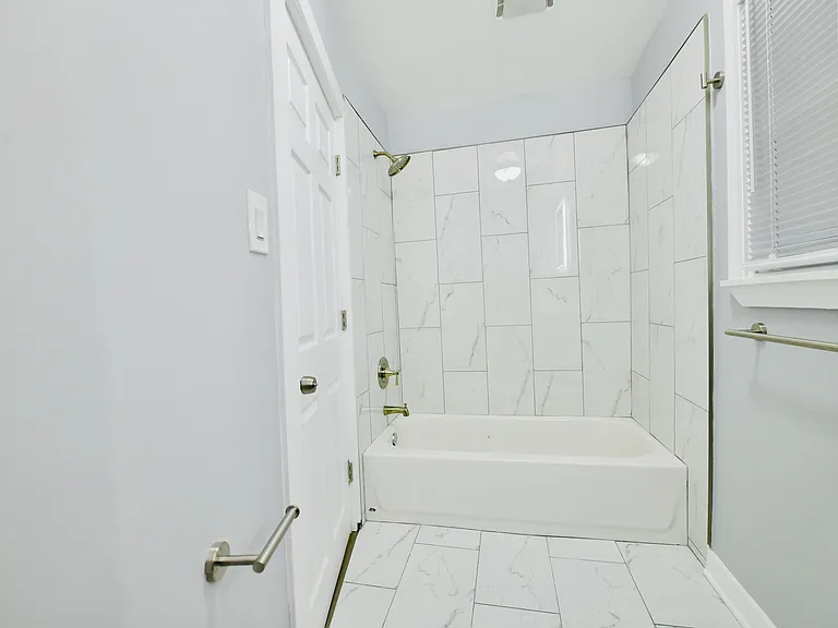6729 S Langley Ave #1 — Photo 7