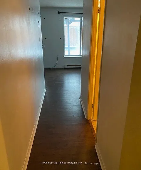 436 Queen St W #2 — Photo 2