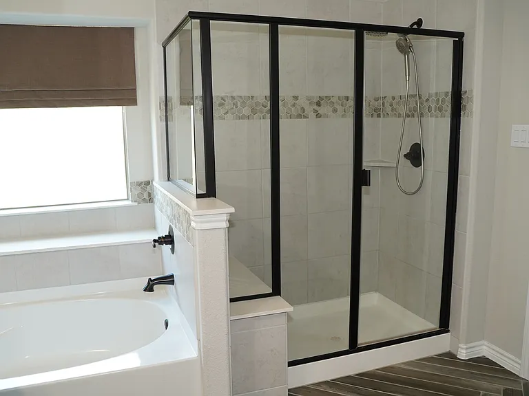 Master Bedroom Bathroom