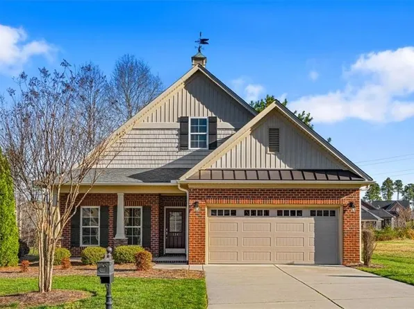 134 Rannoch Ct, Winston Salem, NC 27107
