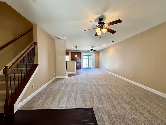 4th image of 121 Walnut Cove Dr APT D