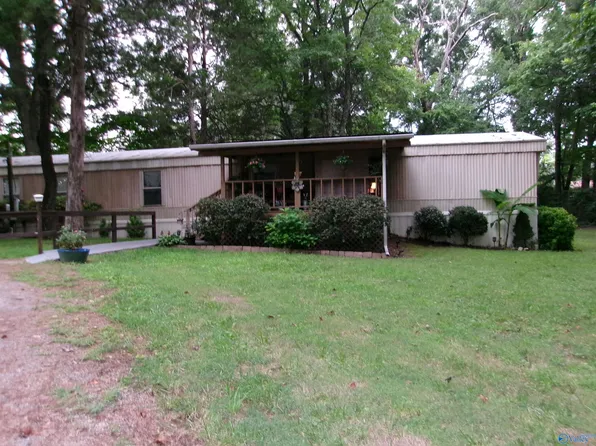 106 Grove Cir, Meridianville, AL 35759