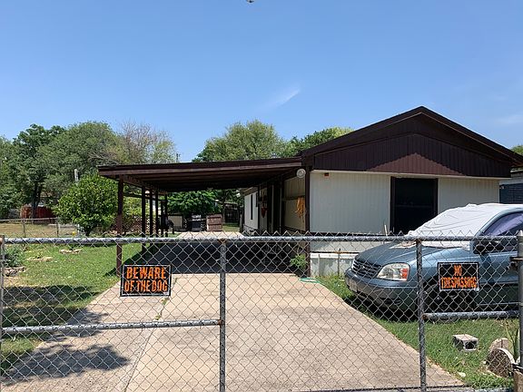 3rd image of 1322 Lila St