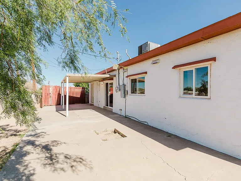 1502 Campbell Pl — Photo 27